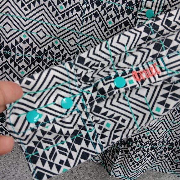 CRUEL Women's Printed Long Sleeve Western Pearl Snap Shirt Size M Rodeo Cowgirl - Picture 5 of 5